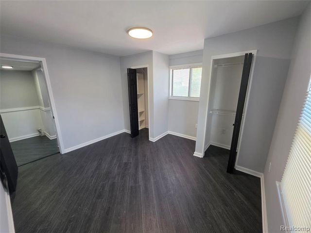 8285 Chapp Avenue, Warren, MI 48089