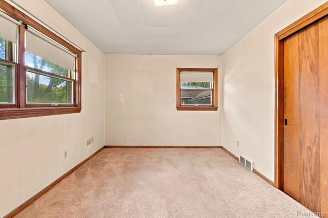 20290 Meridian Road, Grosse Ile Township, MI 48138