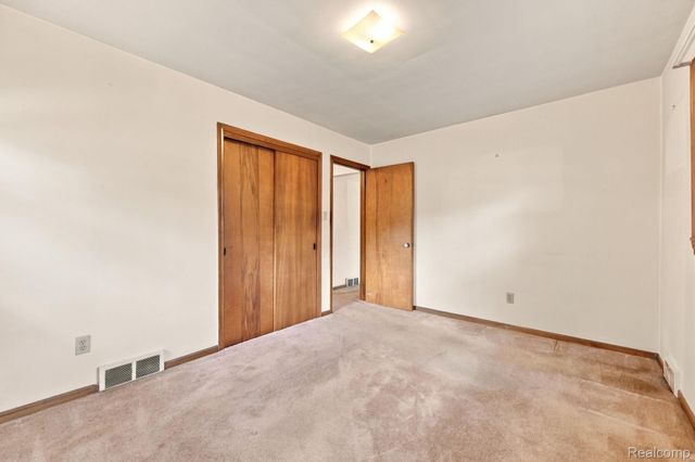 20290 Meridian Road, Grosse Ile Township, MI 48138