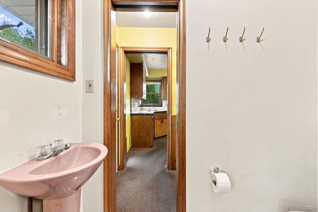 20290 Meridian Road, Grosse Ile Township, MI 48138