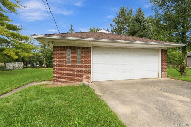 20290 Meridian Road, Grosse Ile Township, MI 48138