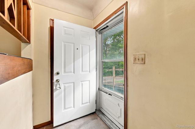 20290 Meridian Road, Grosse Ile Township, MI 48138
