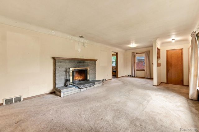 20290 Meridian Road, Grosse Ile Township, MI 48138
