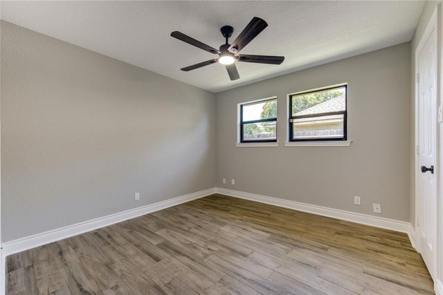 4114 Twin Drive E, Santa Fe, TX 77510