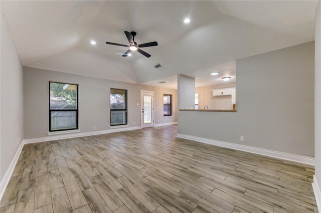 4114 Twin Drive E, Santa Fe, TX 77510