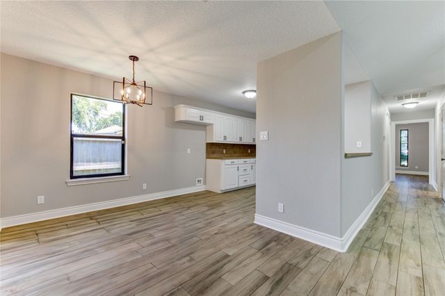 4114 Twin Drive E, Santa Fe, TX 77510