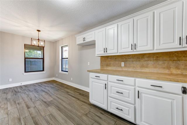 4114 Twin Drive E, Santa Fe, TX 77510