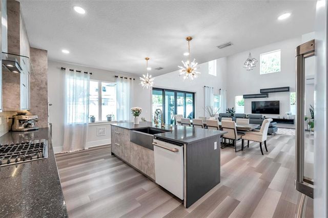 2140 CATALINA DRIVE, Clearwater, FL 33764