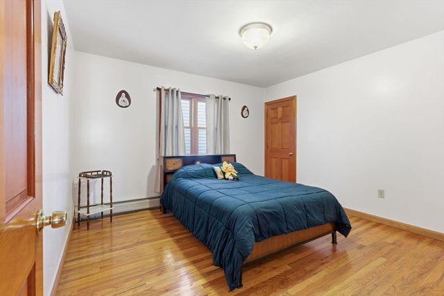 71-73 Oak St, Somerville, MA 02143
