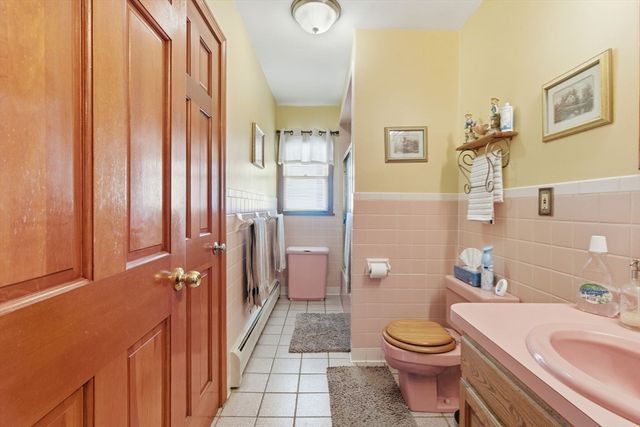 71-73 Oak St, Somerville, MA 02143