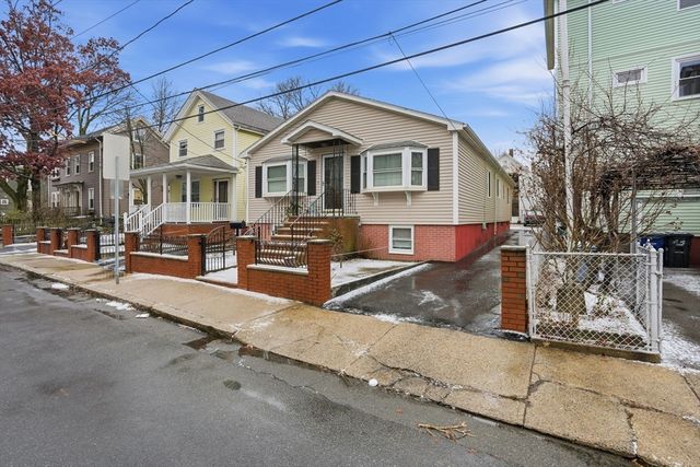 71-73 Oak St, Somerville, MA 02143