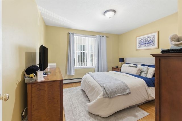 71-73 Oak St, Somerville, MA 02143