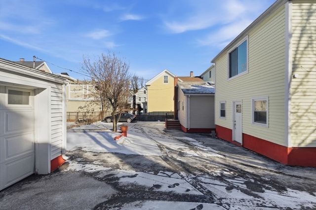 71-73 Oak St, Somerville, MA 02143