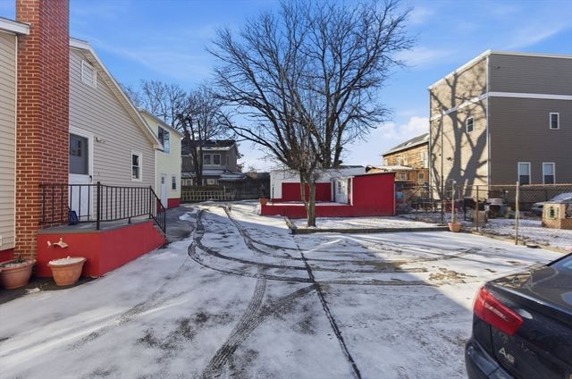 71-73 Oak St, Somerville, MA 02143