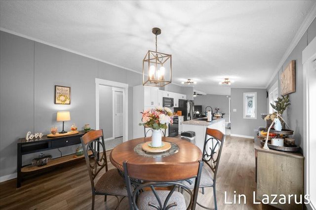 65484 Parkwood Court, Paw Paw, MI 49079