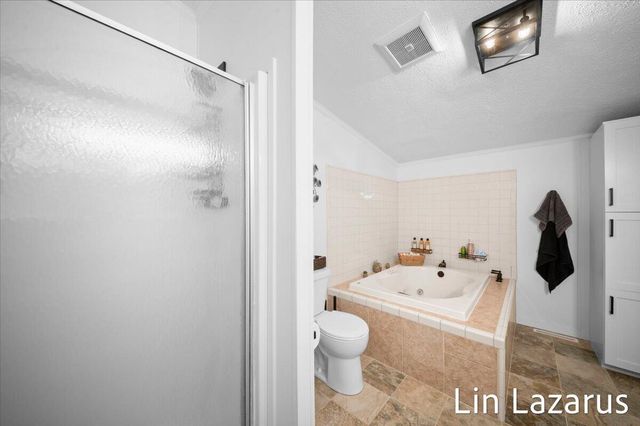 65484 Parkwood Court, Paw Paw, MI 49079