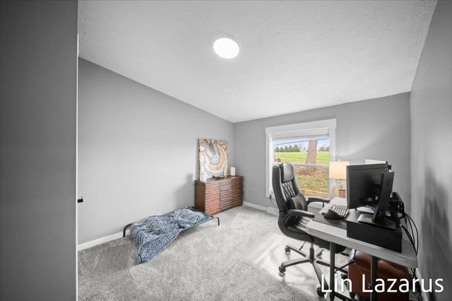 65484 Parkwood Court, Paw Paw, MI 49079