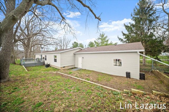 65484 Parkwood Court, Paw Paw, MI 49079