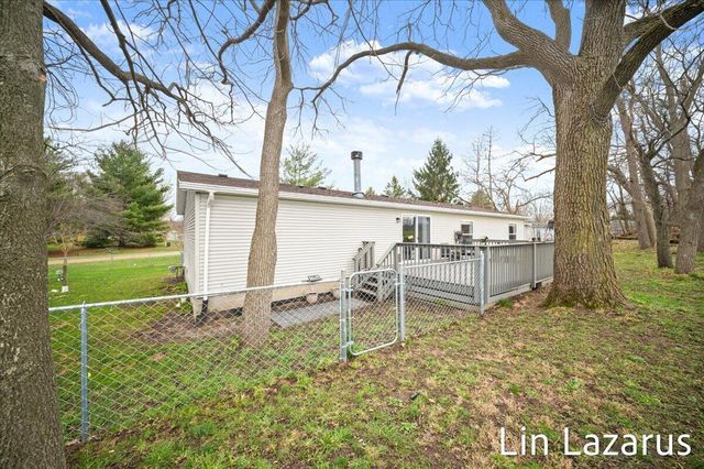 65484 Parkwood Court, Paw Paw, MI 49079