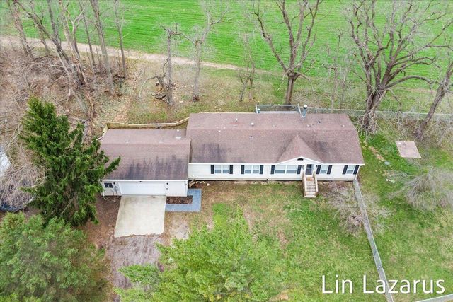 65484 Parkwood Court, Paw Paw, MI 49079