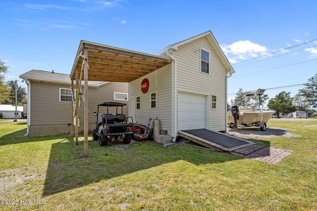 722 Chatham Street, Newport, NC 28570