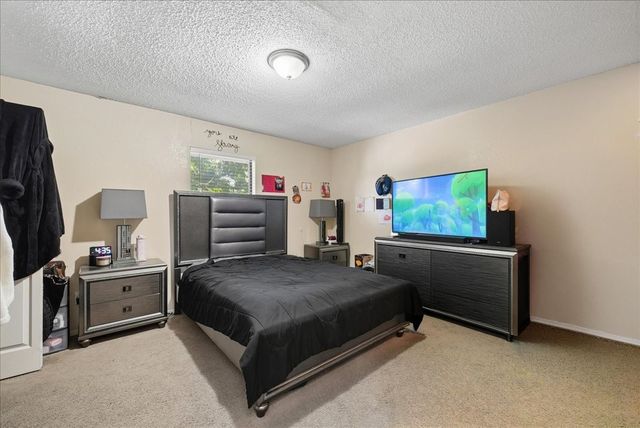 930 Southmoor Drive, Arlington, TX 76010