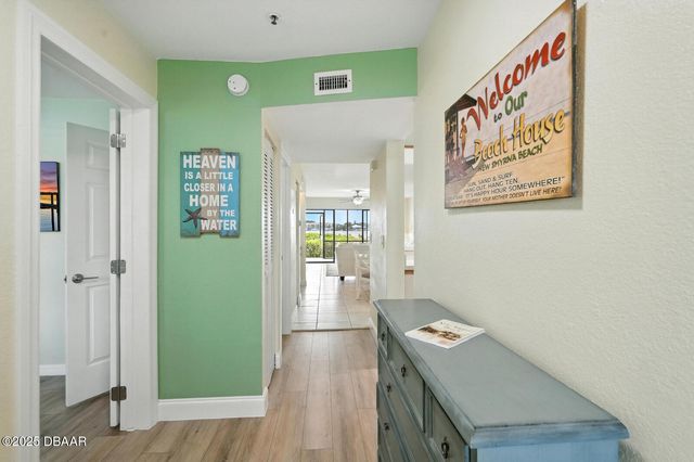 454 Bouchelle Dr Apt 102, New Smyrna Beach, FL 32169