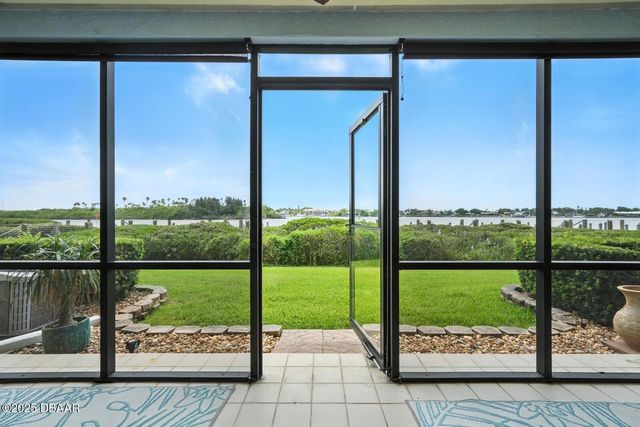 454 Bouchelle Dr Apt 102, New Smyrna Beach, FL 32169