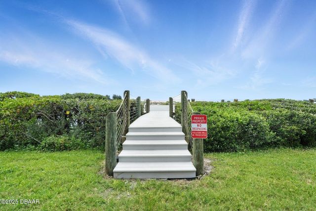 454 Bouchelle Dr Apt 102, New Smyrna Beach, FL 32169