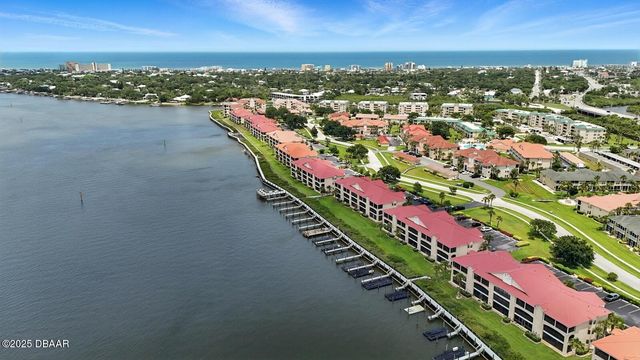 454 Bouchelle Dr Apt 102, New Smyrna Beach, FL 32169