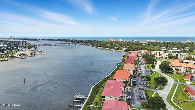454 Bouchelle Dr Apt 102, New Smyrna Beach, FL 32169