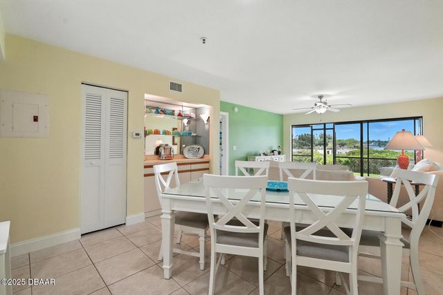 454 Bouchelle Dr Apt 102, New Smyrna Beach, FL 32169