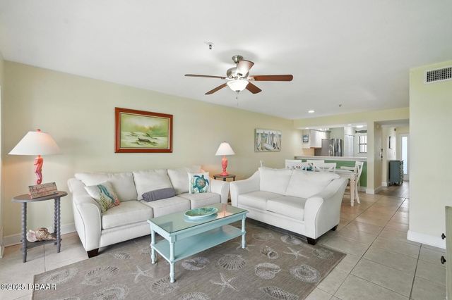 454 Bouchelle Dr Apt 102, New Smyrna Beach, FL 32169