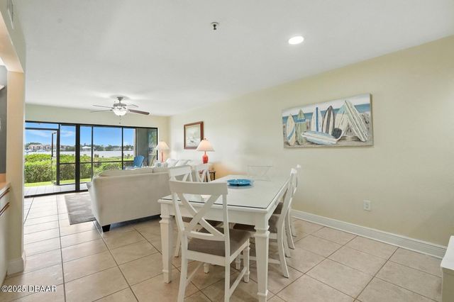 454 Bouchelle Dr Apt 102, New Smyrna Beach, FL 32169