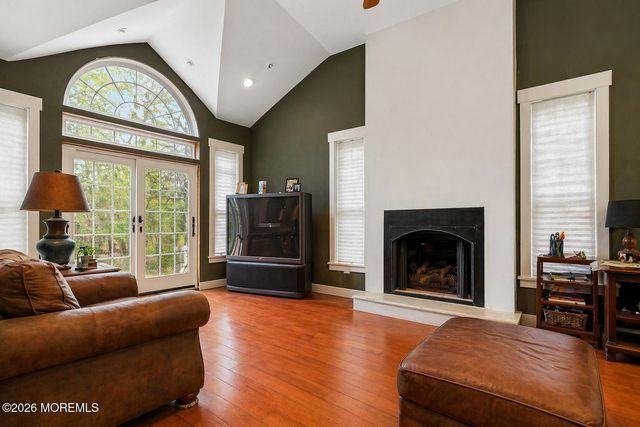 104 Spruce Circle N, Barnegat, NJ 08005