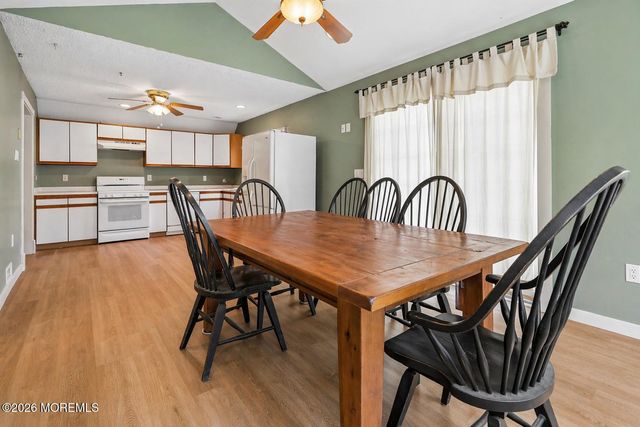 104 Spruce Circle N, Barnegat, NJ 08005