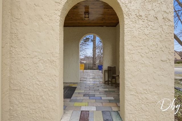 338 S Lake Street, Grayslake, IL 60030