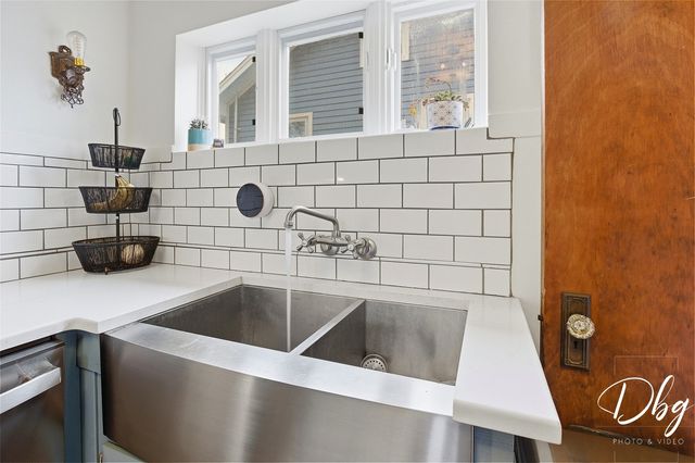 338 S Lake Street, Grayslake, IL 60030