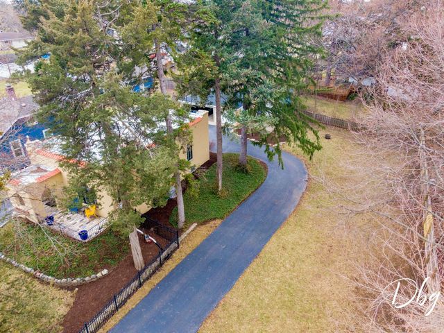 338 S Lake Street, Grayslake, IL 60030