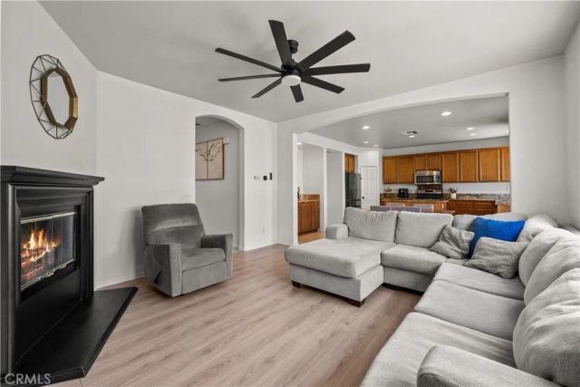 2728 Hornbeam Road, Palmdale, CA 93551