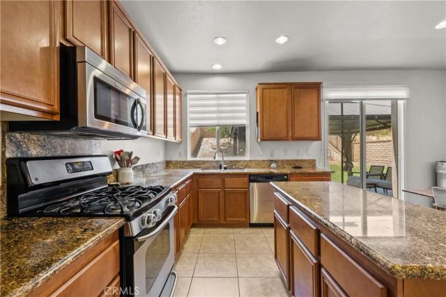 2728 Hornbeam Road, Palmdale, CA 93551