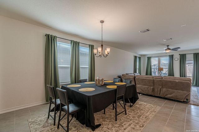 318 Deer Crest Dr, New Braunfels, TX 78130