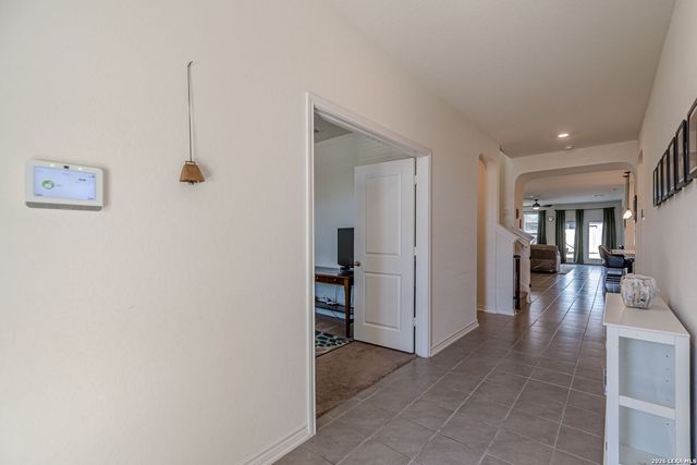 318 Deer Crest Dr, New Braunfels, TX 78130