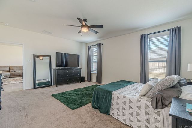 318 Deer Crest Dr, New Braunfels, TX 78130