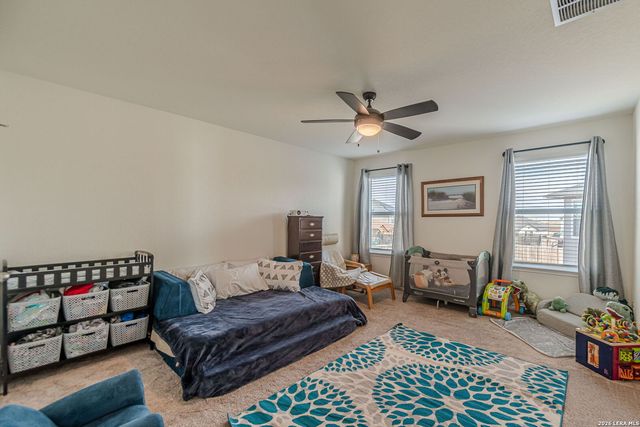 318 Deer Crest Dr, New Braunfels, TX 78130