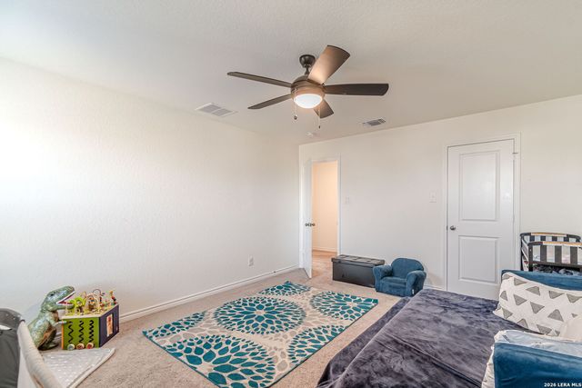 318 Deer Crest Dr, New Braunfels, TX 78130