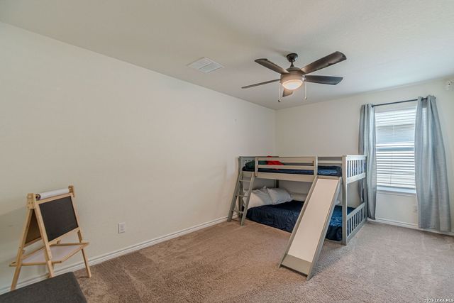 318 Deer Crest Dr, New Braunfels, TX 78130