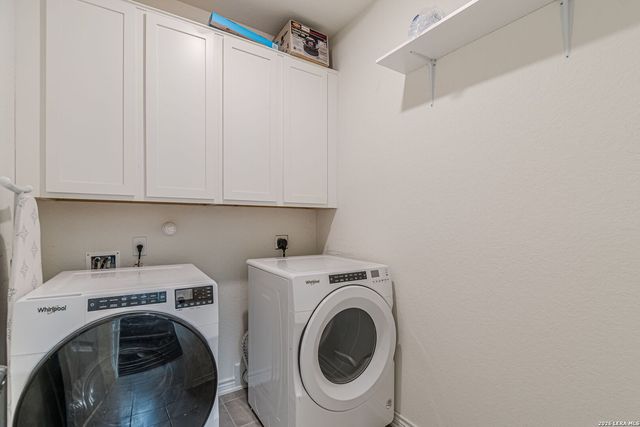 318 Deer Crest Dr, New Braunfels, TX 78130