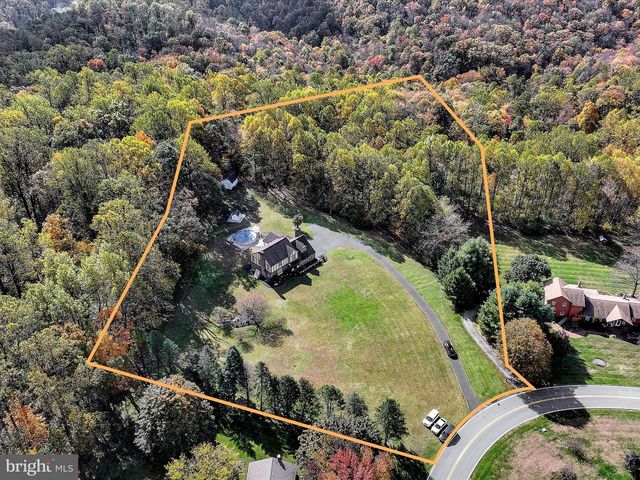 208 FOXCROFT LN, Robesonia, PA 19551