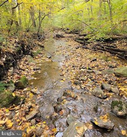 208 FOXCROFT LN, Robesonia, PA 19551